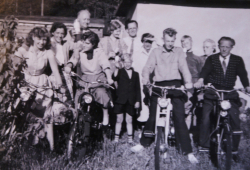 Tur til Hvidbjerg på knallert 1952-53.