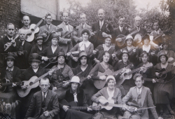 Strengekoret i 1930'erne.
Billedet er taget i baghaven ved Staldgårdsgade 27.